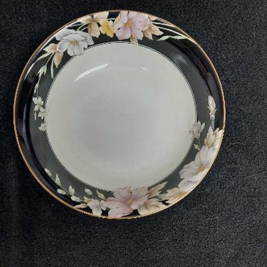 Mikasa Ivory China Elegance Black Pattern Round Vegetable Mikasa Ivory China Elegance Black Pattern Round Vegetable
