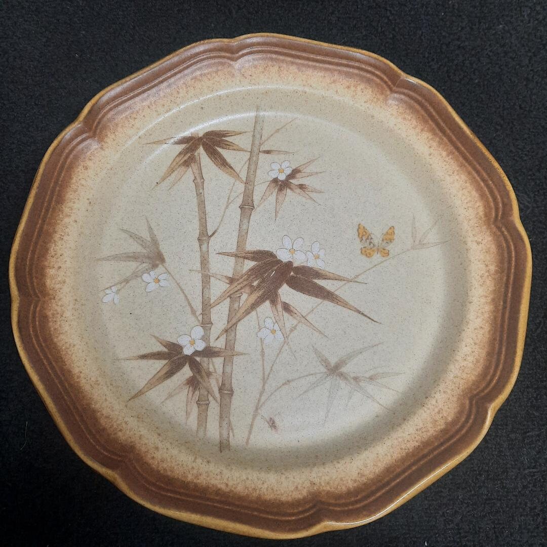 Mikasa Whole Wheat Bamboo Grove Pattern Dinner Plate Made in Japan