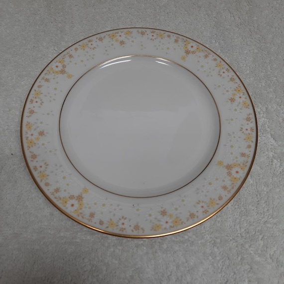 Noritake Ivory China Fragrance 7025 Pattern Dinnerware Pieces