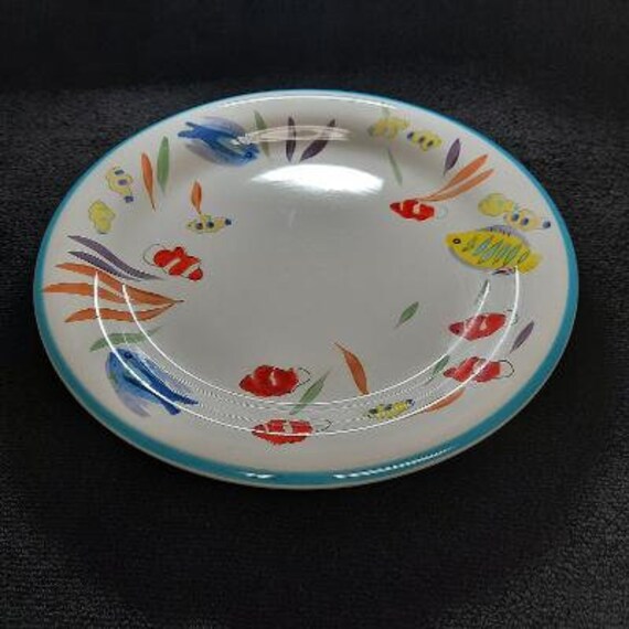 Gibson Designs Hand Painted Sea Scape Pattern Dinner Plate