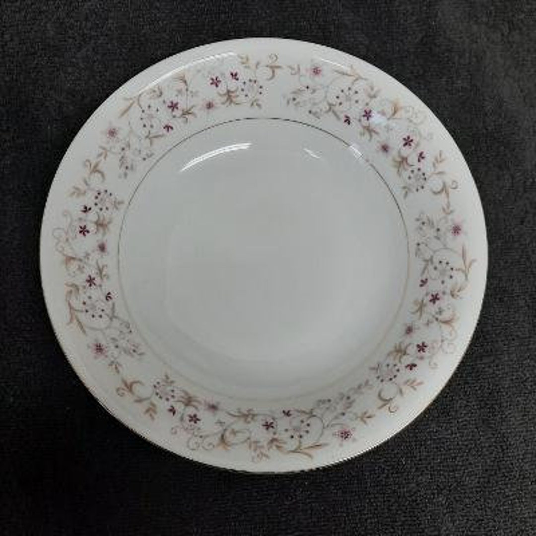Kyoto Fine China Embassy 8082 Pattern 9 Inch Round Vegetable Serving