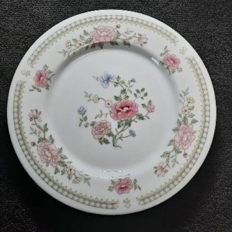 Crescent Fine China CCN4 Floral Pattern Salad Plate Platinum Trim Jie