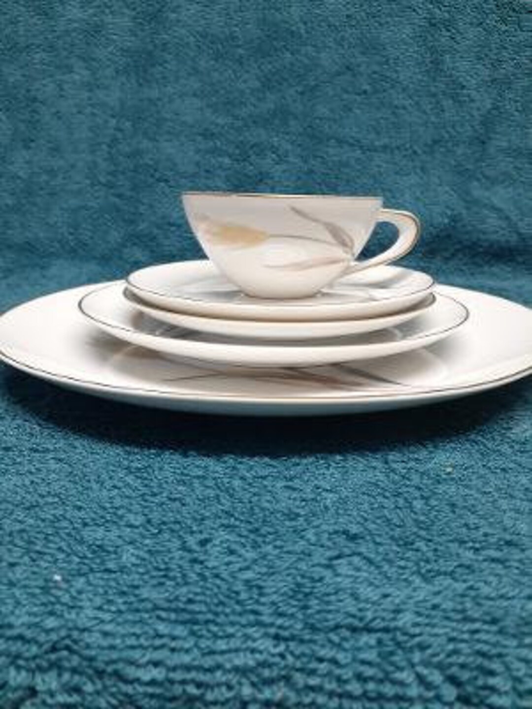 Sango Autumn Gold Pattern 5 Piece Place Setting Gold Trim Made in 