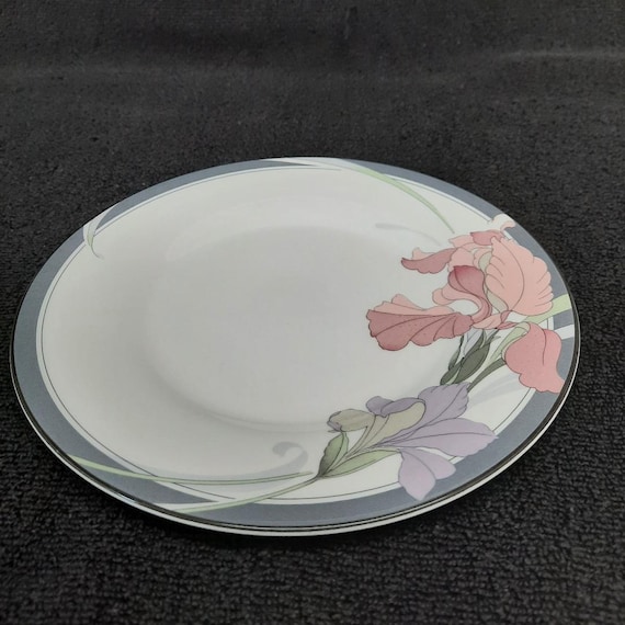 Noritake New Decade Cafe Du Soir 9091 Pattern Dinnerware Piece