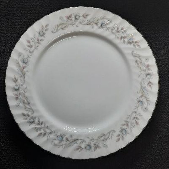 Mikasa Fine China Montecarlo 470 Pattern Salad Plate Made in Japan