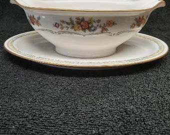 Noritake Ivory China Homage 7236 Pattern Gravy Boat With Attached