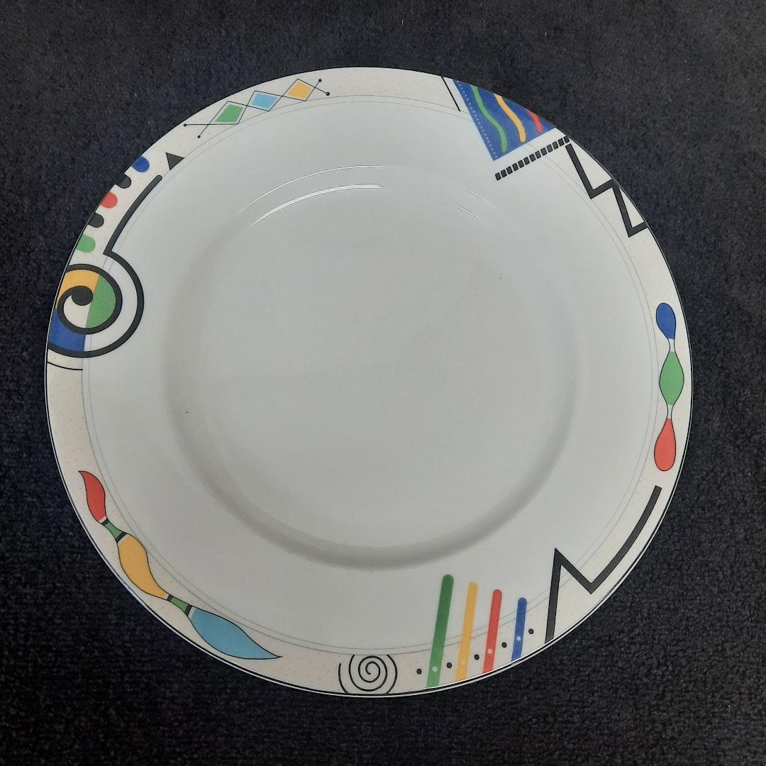 Mikasa Ultima+ Super Strong Fine China Headline HK232 Pattern