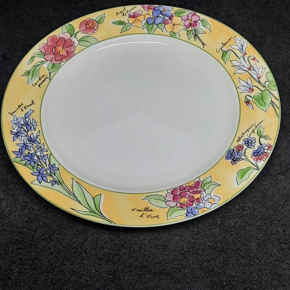 Sakura Genuine Stoneware Creme Brulee Pattern Dinner Plate Sue
