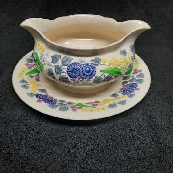 George Jones and Sons Crescent China Devon Pattern Dinnerware