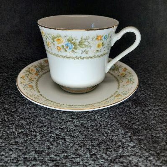 M Fine China Japan Priscilla 5551 Pattern Dinnerware Piece Choice