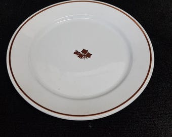 Wedgwood & Co Tea Leaf Pattern Luncheon Plate Made in England Unicorn