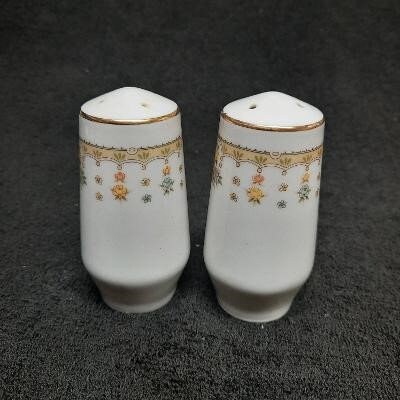 セール❗️￼John Peck / FLYING SAUCER MINI 6`6 Small Flying Boat No. 5 friction rocket space ship with pilot