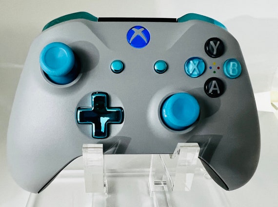 thumbnail image 2 of Microsoft Xbox Series X/S Wireless Controller Sky Cipher 2 of 10