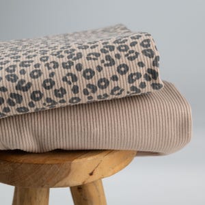 Rib Jersey Leo Print beige grau - Rippstrick Baumwolle Meterware