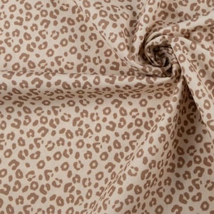 Popeline Leo beige - Baumwollstoff Meterware - dezenter Leopardenprint in beige