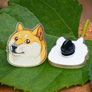 Doge アクリルピン | すごい柴犬、すごい、柴犬、ミーム、かわいい、ギフトのアイデア