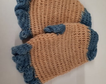 Nalbinding Fingerless gloves in woad and walnut natural dyes