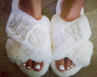 Faux Fur Bride Slippers| I Do Slippeers|Customized Slippers|Peal Rhinestone Slippers