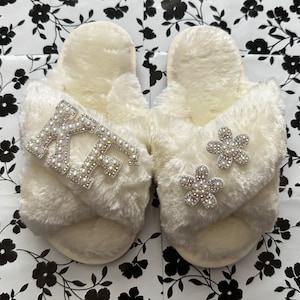 Faux Fur Flower Girl Slippers|Personalized Kids Slippers|Gifts for Kids|Holiday Gifts for Kids|Christmas Gifts for Kids|Flower Girl Slippers