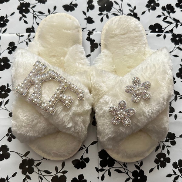 Faux Fur Flower Girl Slippers|Personalized Kids Slippers|Gifts for Kids|Holiday Gifts for Kids|Christmas Gifts for Kids|Flower Girl Slippers