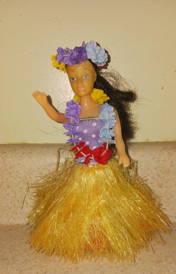 Miniature Hula Girl
