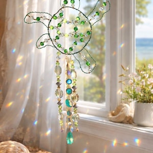 Sea Turtle Sun Catcher – Handmade Beaded Crystal Window Hanging – Coastal Beach Decor – Ocean Lover Gift – Boho Prism Light Catcher