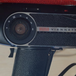 Eumic Viennette 5 Cine Camera with case and manual
