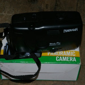 Panoramic Vintage Compact 35mm camera- perfect starter camera or stocking filler