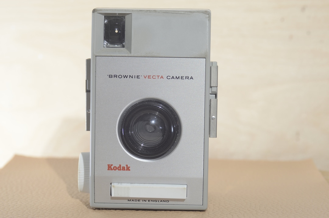 Kodak Brownie Vecta 127 Film Fantastic Retro Canada