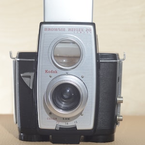 Kodak Brownie Reflex 20 620 medium Format Camera.
