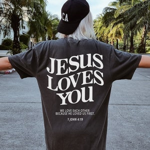 Jesus liebt Sie Komfort Farben Shirt Liebe wie Jesus Shirt Christian T-Shirt Jesus ist König Bibel Vers Shirt Christian Bekleidung Christian Merch