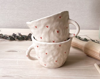 Mok met hartjes, handgemaakte keramische mok, koffiemok, Valentijnsdagmok, Moederdagcadeau