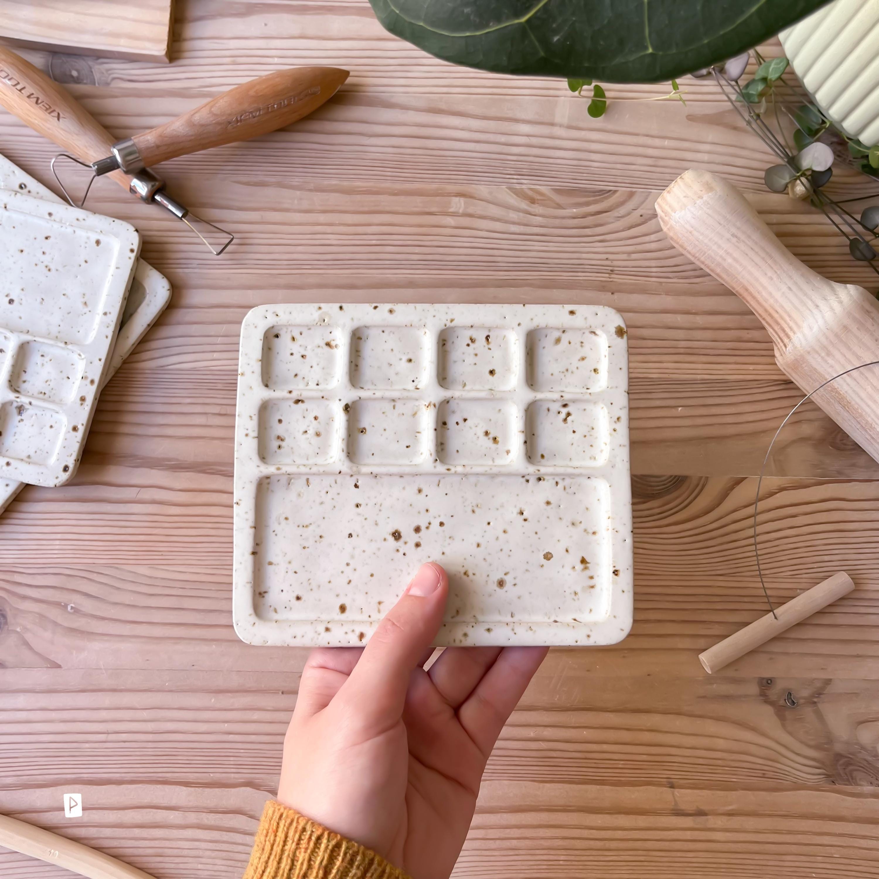 【１点もの】ハンドメイド 陶器製 水彩画用パレット 陶器の水彩パレット、手作りの陶器、絵画とアート - Etsy 日本