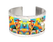 Bracelet - bangle  with cubist designs of seated women, made with aluminum. Personalized text on the inside.