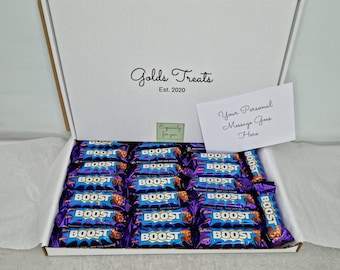 Stuur een Cadbury Boost Box Hamper Treat met GRATIS gepersonaliseerde wenskaart Happy Birthday Valentines Gefeliciteerd, hou van elke gelegenheid