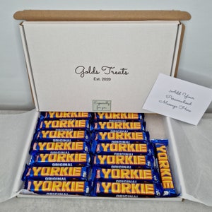 BARRAS DE TAMAÑO COMPLETO Yorkie Juego de regalo Nestlé Caja de regalo de chocolate con mensaje gratis Regalo de cumpleaños Felicitaciones Pascua Gracias Cualquier ocasión