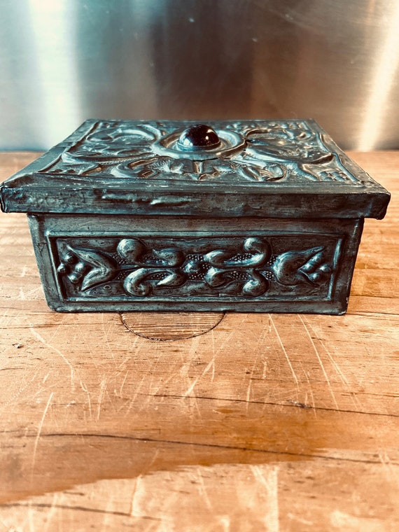 Middle Ages Gothic Chest Jewelry Box in Wood Covered With Silver Metal Carved Tinplate With a Red Stone in the Center Harry Potter Etsy