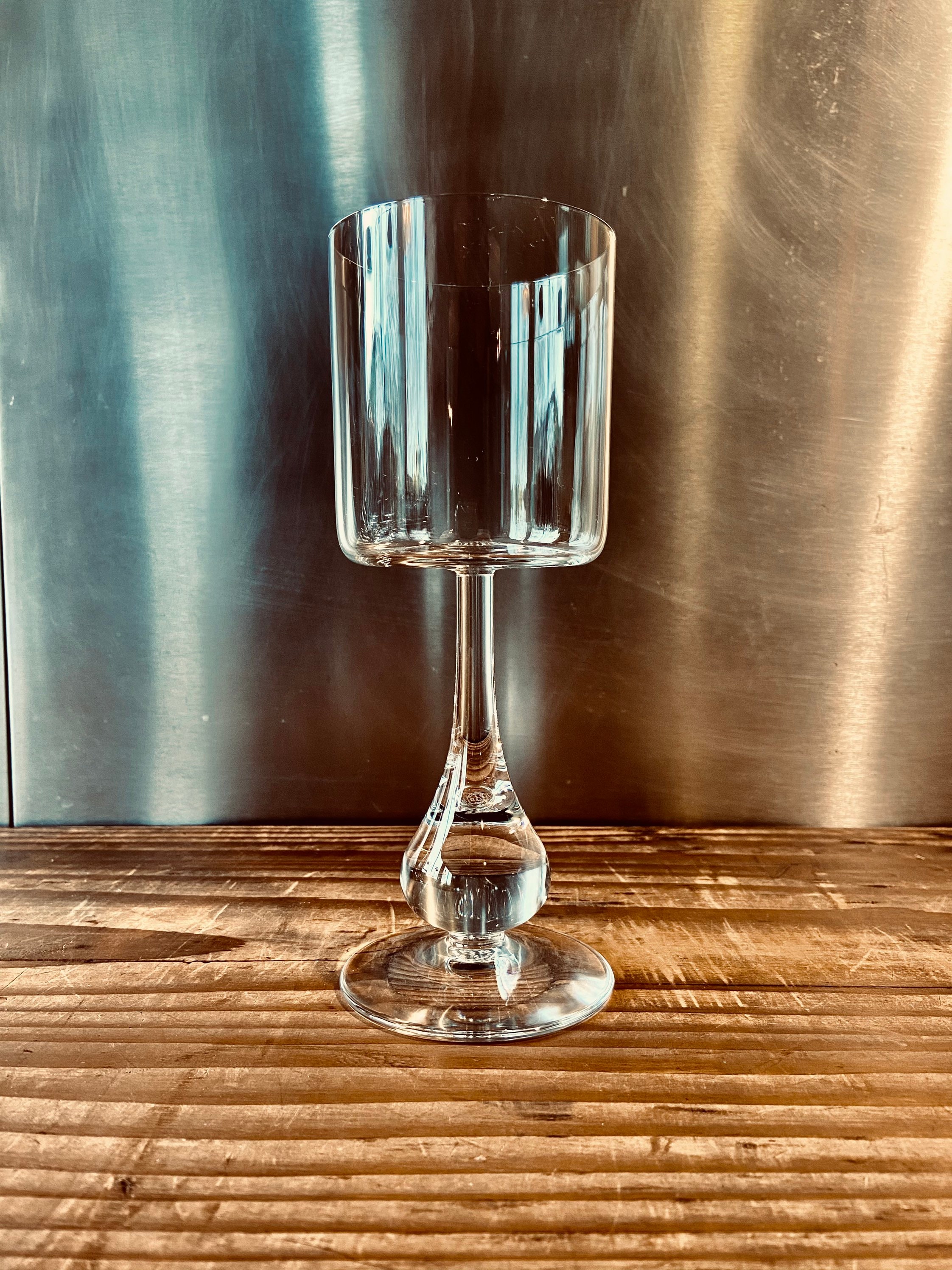 1 Grand Verre à Vin ou Eau Ancien en Cristal de Baccarat Modèle Josee Numéro 2 - Neuf