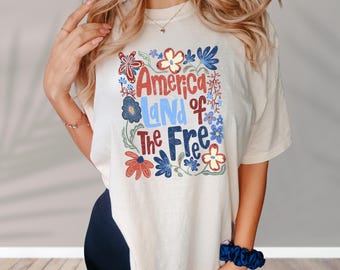 Comfort Colors America Land Of The Free Sweatshirt, Retro Floral 4th Of July T-Shirt
