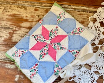 Buch / Bibelhülle, Buchschutzhülle, Journalcover, Vintage-Quilt, handgemacht