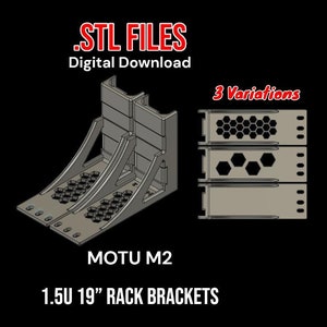 Pode incluir: Arquivos STL imprimíveis em 3D para suportes de rack de 1,5U 19" para MOTU M2. A imagem mostra dois suportes e três variações do design do painel frontal. O texto na imagem diz "STL FILES Download digital 3 Variações MOTU M2 1.5U 19" RACK BRACKETS"