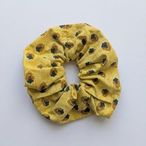 Olivades Provençal pattern scrunchie hair tie, yellow and green
