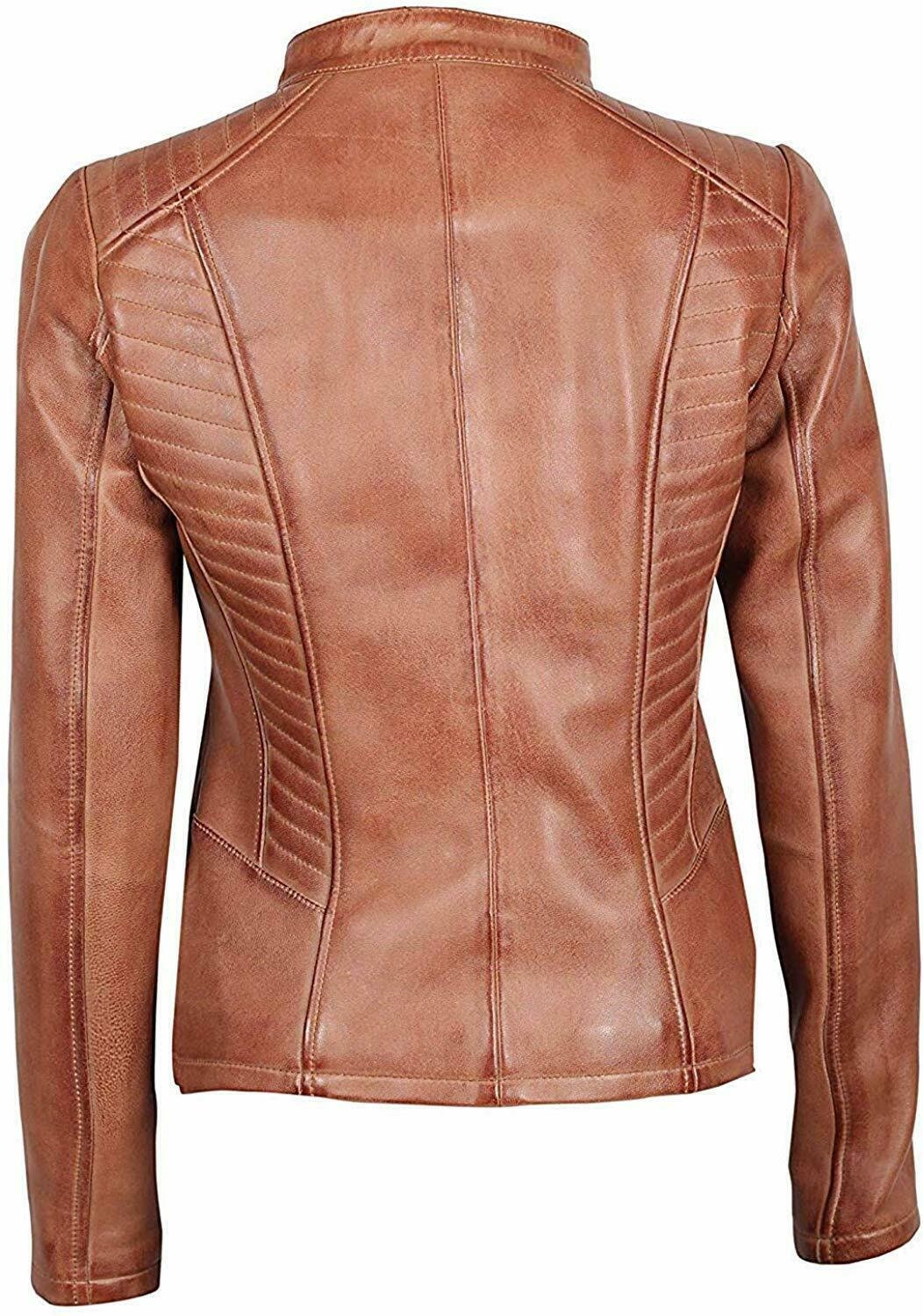 chaqueta de cuero con parches