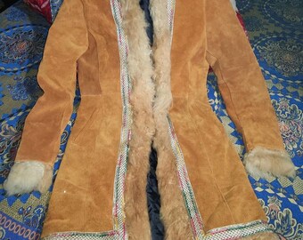 Abrigo afgano retro Penny Lane de Topshop, abrigo de gamuza auténtica con piel y bonito ribete.