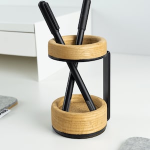 Wood Pen Holder, Pen Organizer, Pencil Holder, Minimal Pen Holder, Wood Pen Stand, Home Office Gift - Made in Canada - Modern Pen Cup