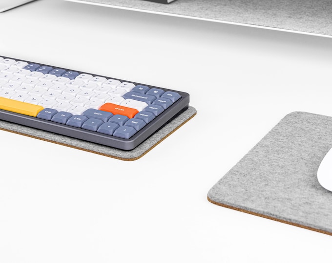 Wool Felt Keyboard Mat, Custom Keyboard Mat for Mechanical Keyboard, Merino Wool, Sound Dampening, Wool and Cork Anti-Slip - Made in Canada