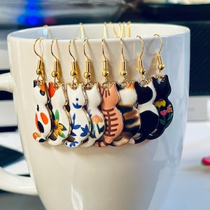 Charming Cat Earrings, Cat Dangle Earrings, Gold Drop Hanging Earrings, Cat Kawaii for Gift Idea, Cute Earrings, Unique Cat Earrings