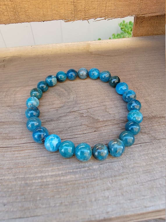 Beautiful natural pearl blue apatite bracelet for the hyperactive – Oussia