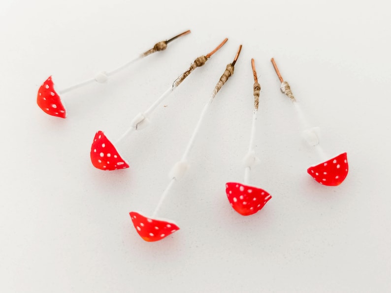 Set of 5 pcs. fake mushrooms red color.