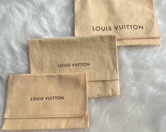 louis vuitton dust bag blue letters